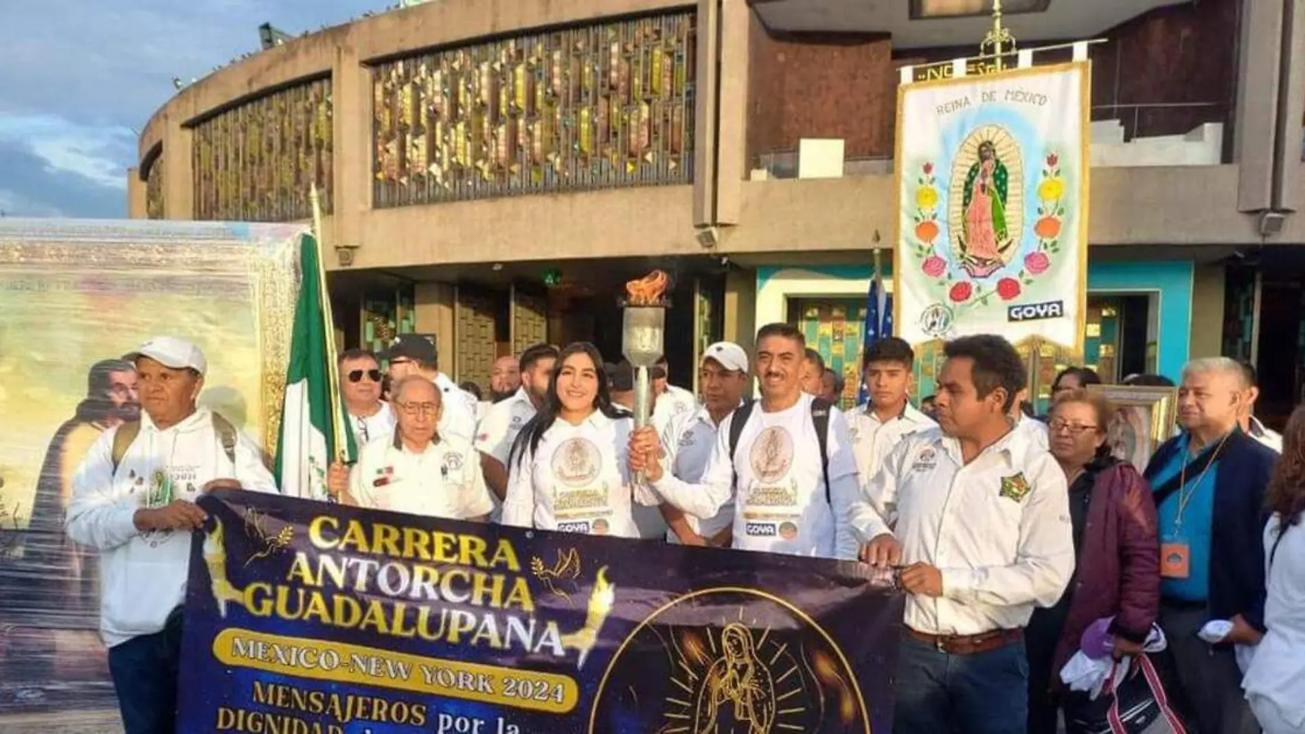 La procesión llega a Acatlán el día 11 de septiembre